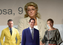 Eredità Agnelli, gli Elkann sganciano 175 milioni ma "senza ammissione di colpa". Il problema di John sarà il danno d’immagine sicuro Eredità Agnelli, gli Elkann sganciano 175 milioni ma "senza ammissione di colpa". Il problema di John sarà il danno d’immagine sicuro